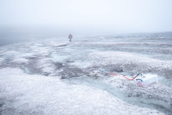 LCi-T infrared gas analysis of a glacier